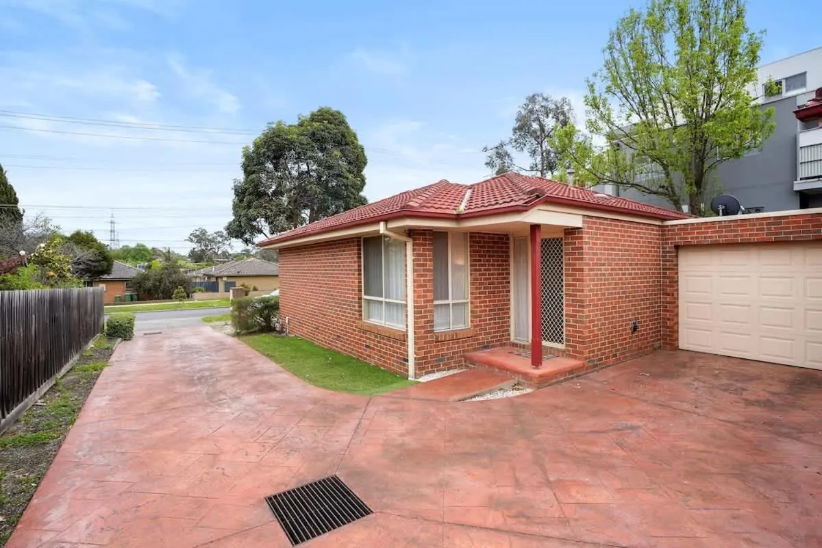 Image 4 of Perfectly Located Townhouse in heart of Ringwood