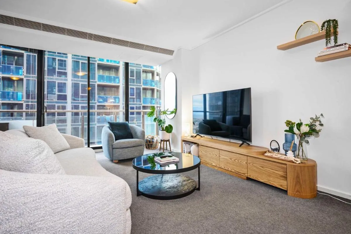 Image 4 of Perfectly Styled Urban Retreat in Southbank