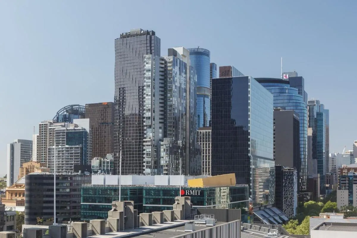 Image 5 of ‘Plaid Parlour’ City-Centre Comfort & Skyline Views