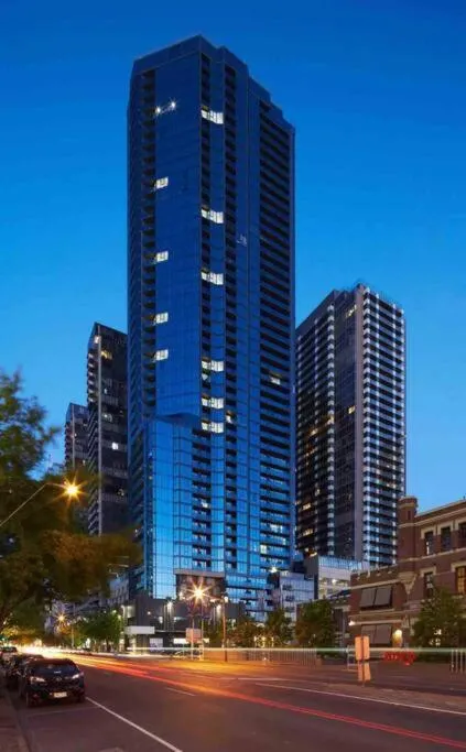 Image 5 of Premier 3 Bedroom Apartment in Southbank