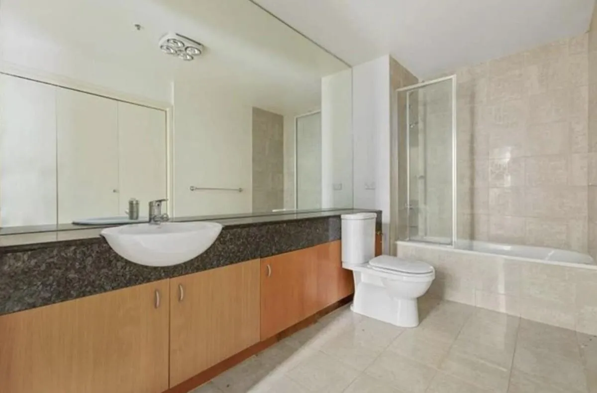 Image 2 of Readyset Apartments Melbourne