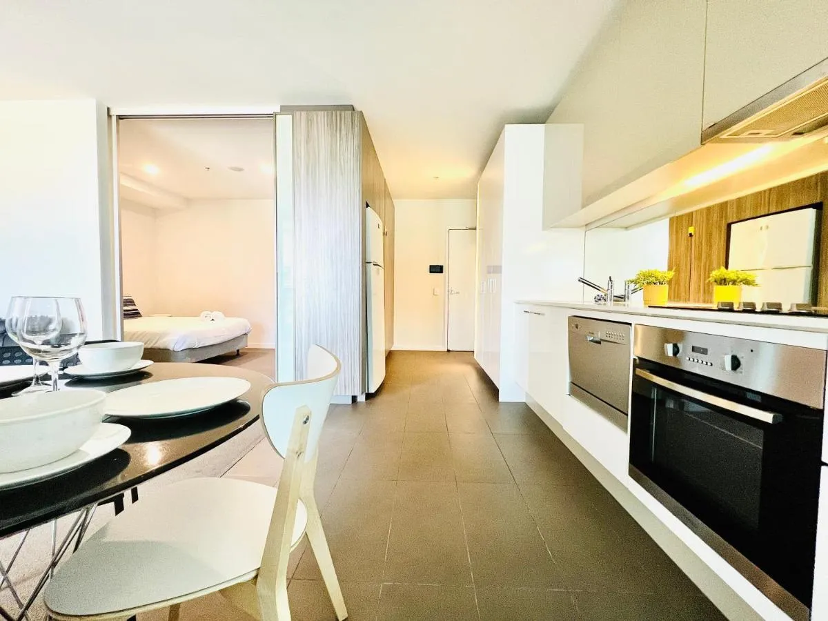Image 4 of Readyset Apartments at Hudson
