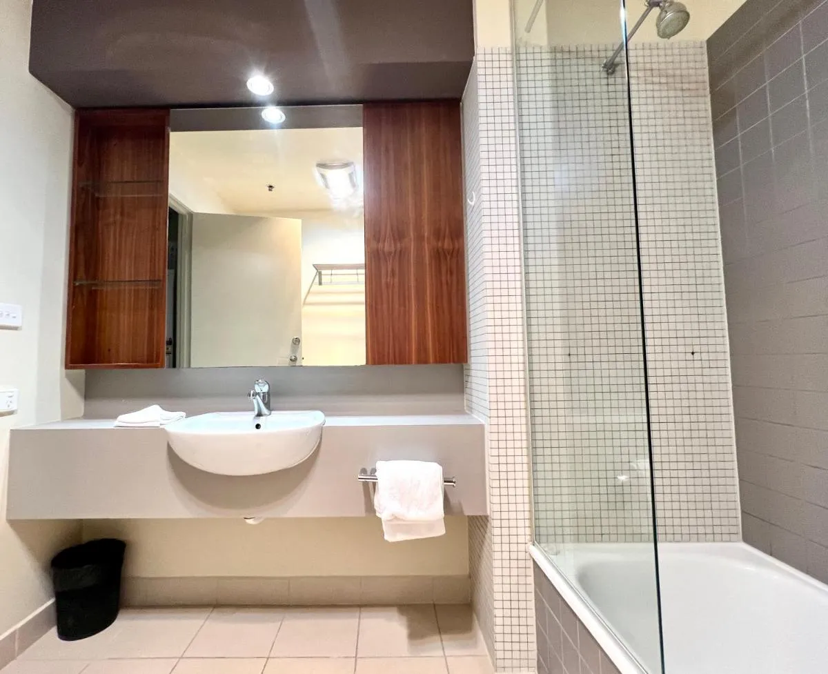 Image 2 of Readyset Apartments on Little Bourke