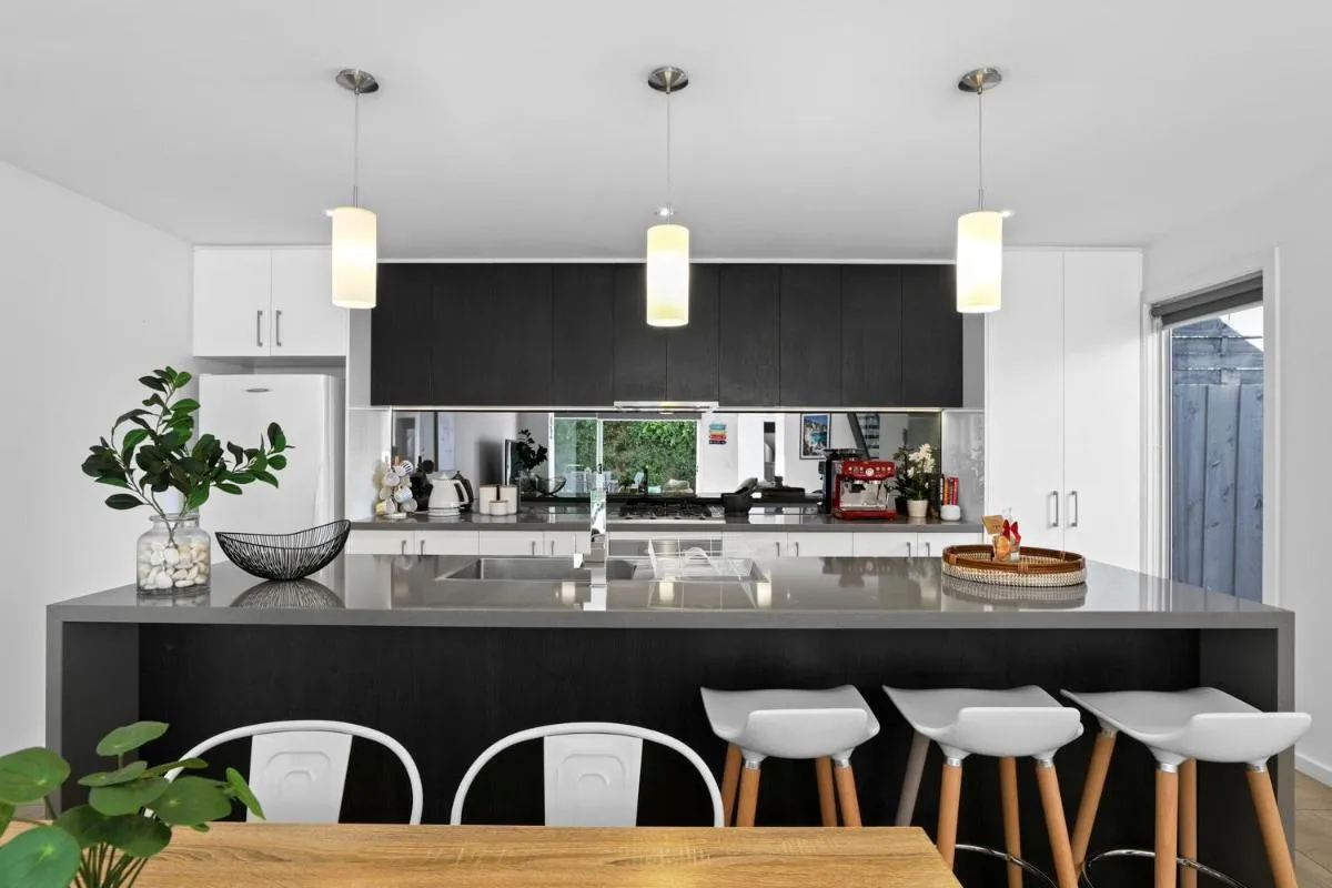 Image 3 of Riverside Villa & Pet Friendly