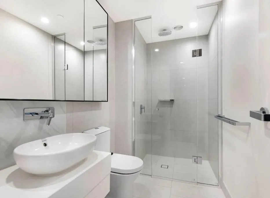 Image 2 of Royal Executive Living Grand Bayview Corporate Residency