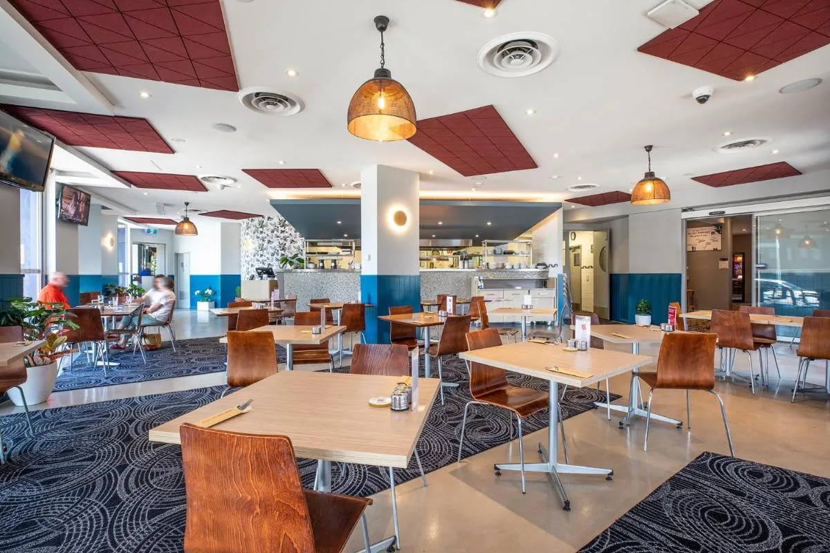 Image 3 of Royal Hotel by Nightcap Social