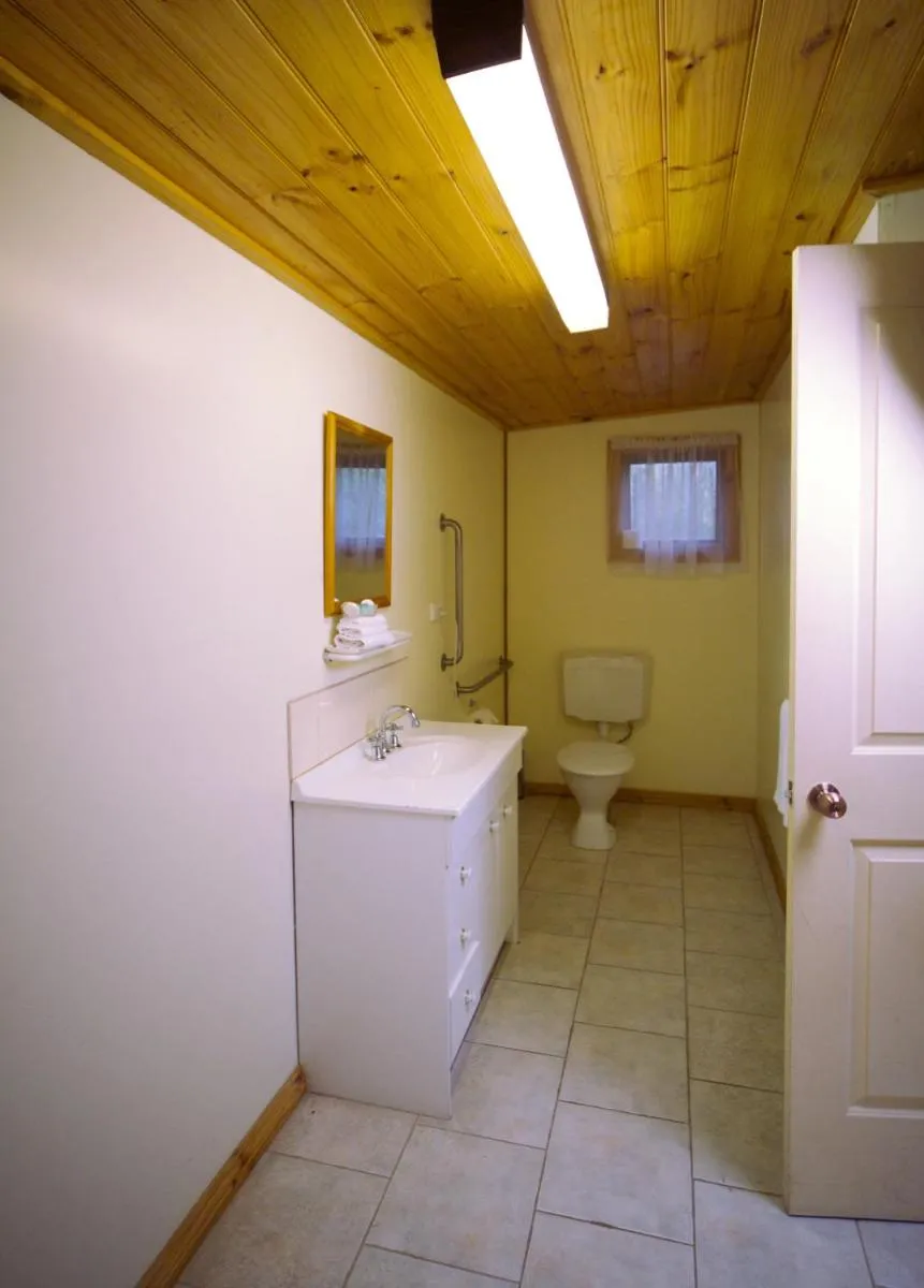Image 3 of Sanctuary House Resort Motel