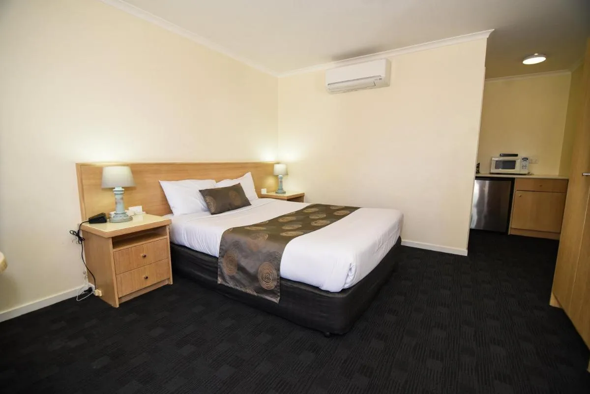 Image 1 of Sandown Heritage Motel