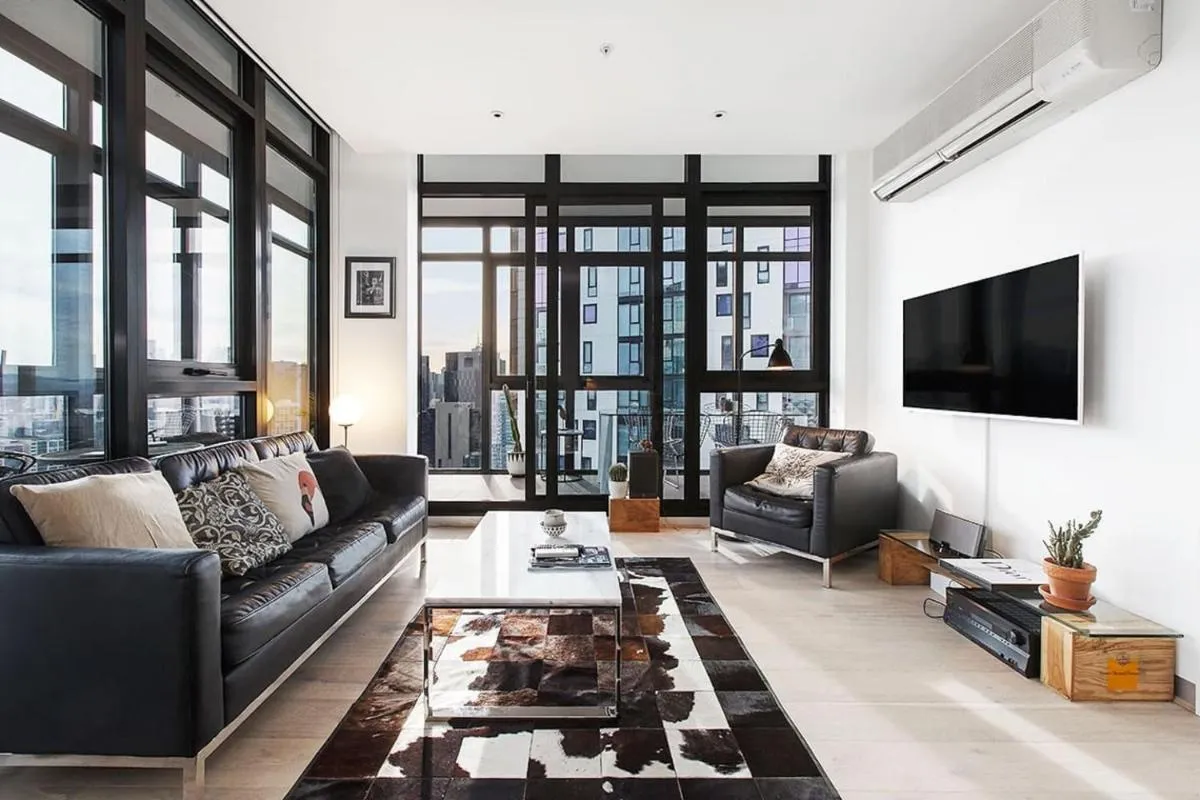 Image 5 of Scenic Penthouse Living in the Heart of Melbourne