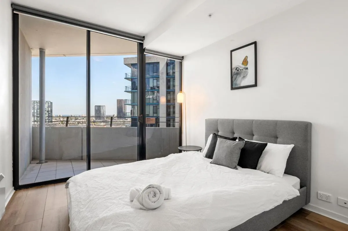 Image 1 of Sea View, Gym & Pool, 2 bedrooms 2 bathrooms