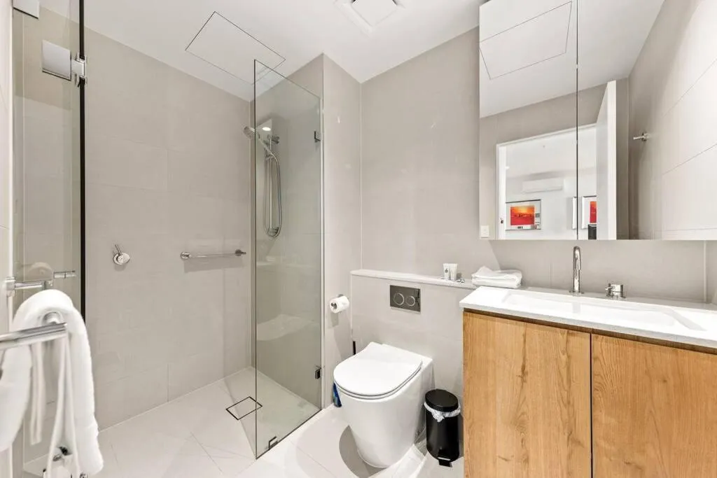 Image 2 of Serain Residences on 263 Normanby Road