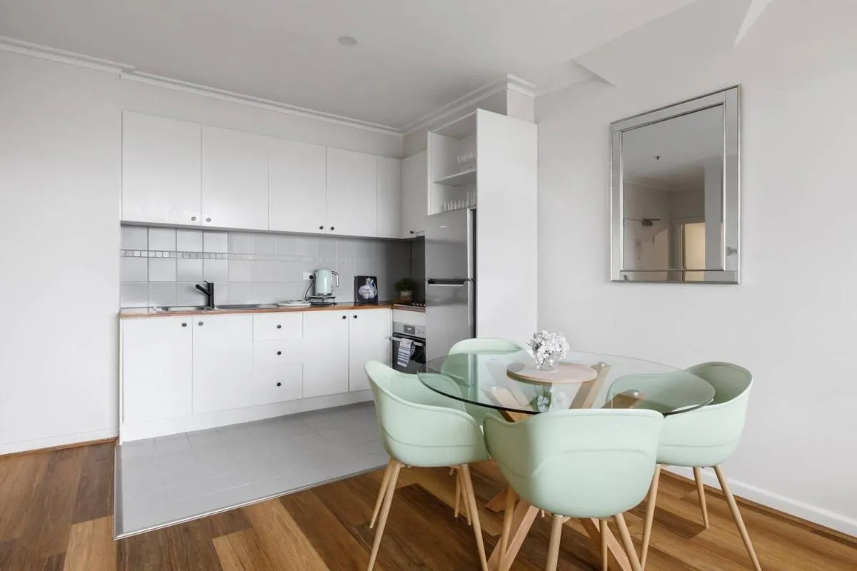 Image 3 of Serenity on Swanston – Stylish CBD Living by RMIT