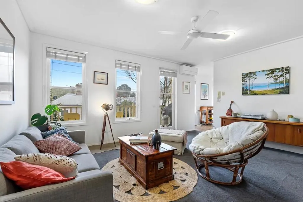 Image of Simply Kensington by Ready Set Stay