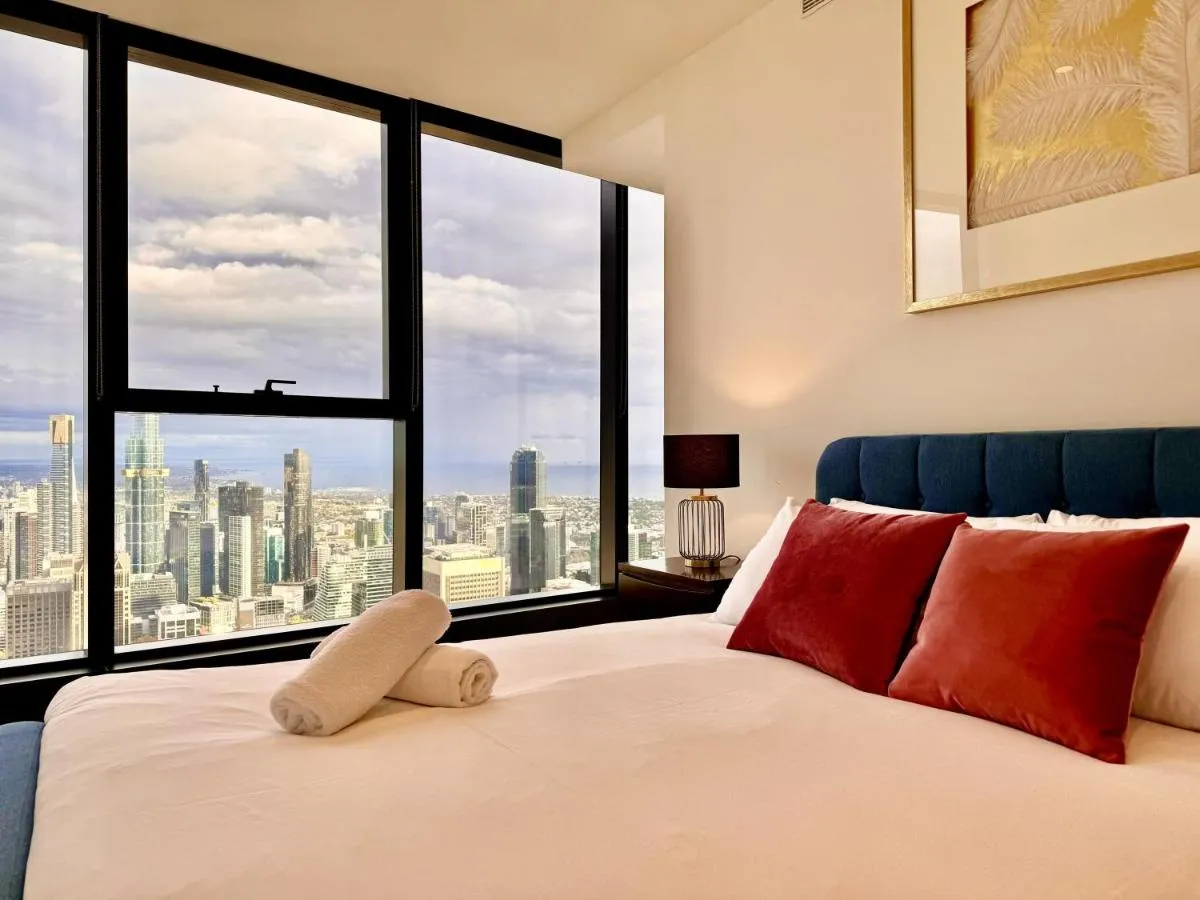 Image 6 of Sky High 3 Beds Apartment
