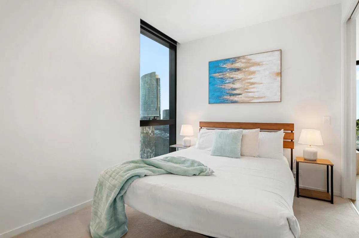 Image 3 of Skybound Escape, LUX 55th High Floor 2BR in Aus108