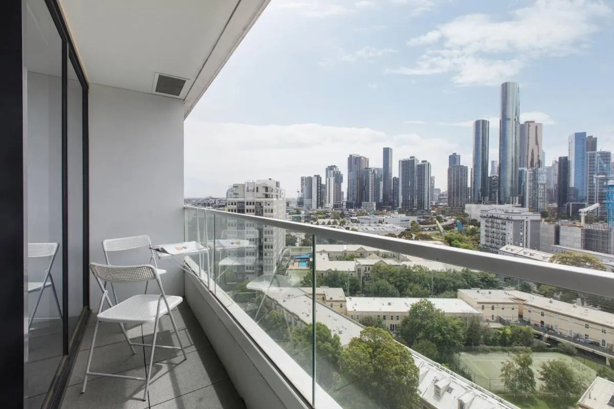 Image 5 of Skyline Envy – Streamlined South Melbourne Style