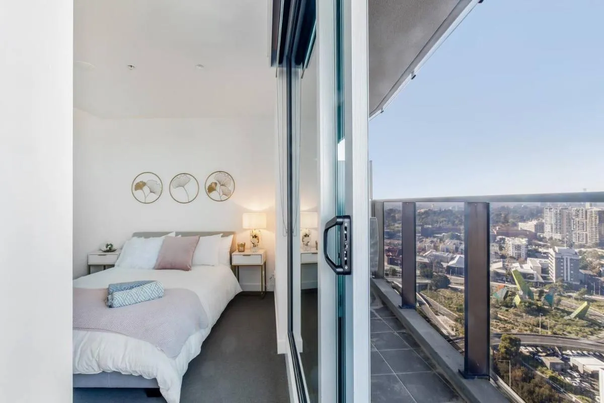 Image 1 of Skyscape Flair – Resort-style Living in the City