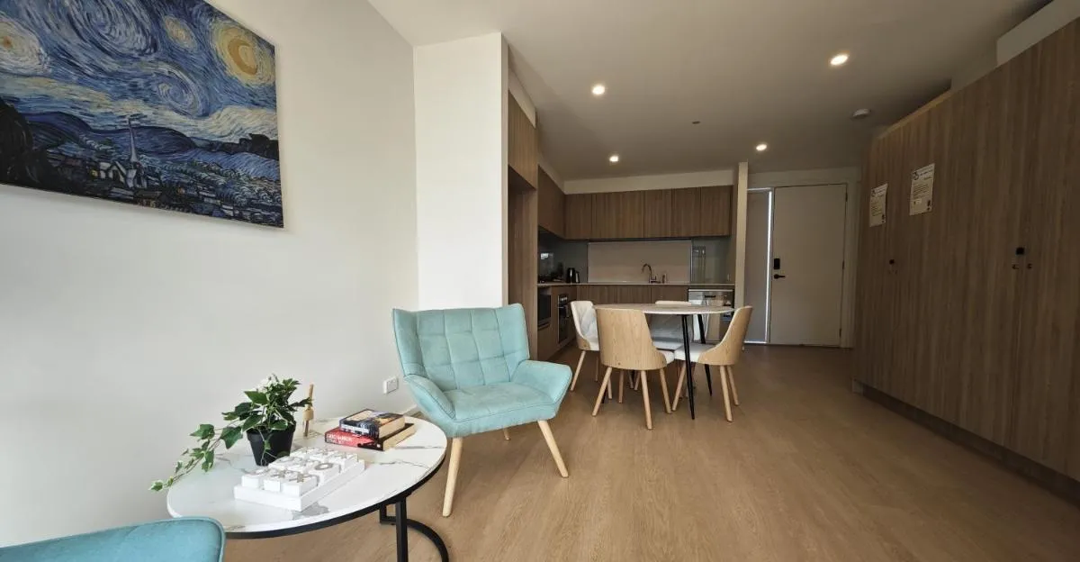Image 4 of Smart Suite near Monash with Own Living Room 9