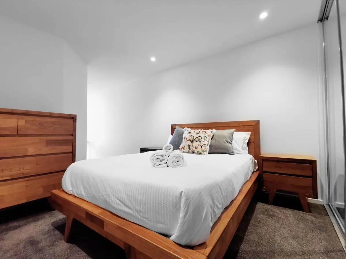 Image 1 of South bank 2 bedroom apartment With 1 Parking