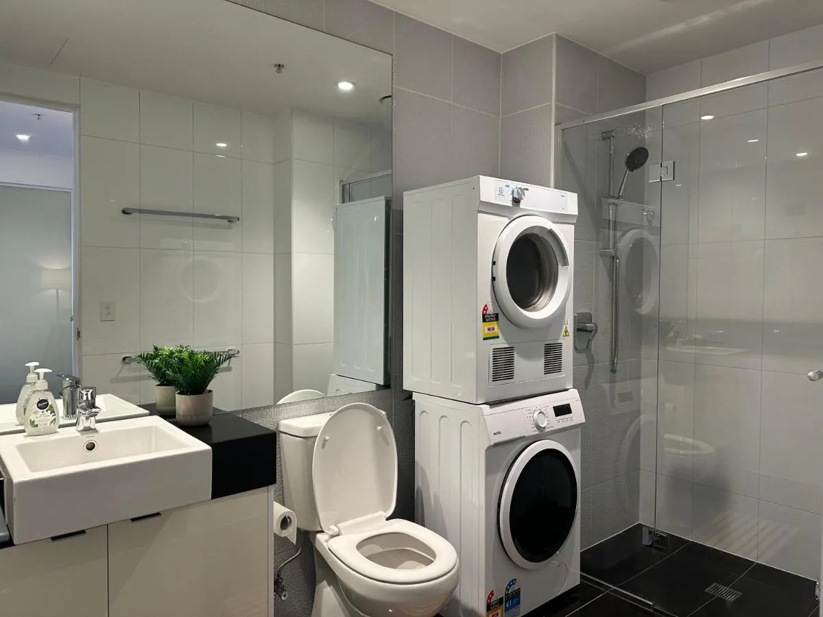 Image 2 of Southbank Grand Retreat