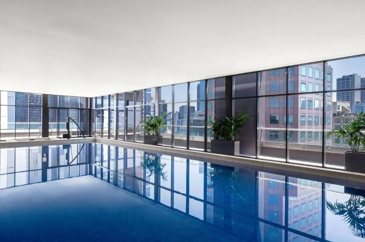 Image 2 of Southbank Retreat with Car Park Gym Pool Hot Tub