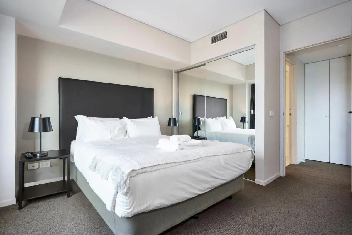 Image 1 of Southbank Retreat with Car Park Gym Pool Hot Tub