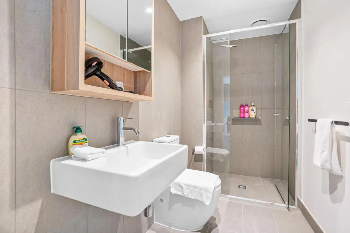 Image 2 of Southbank Stature Building2 Bedroom Apartment