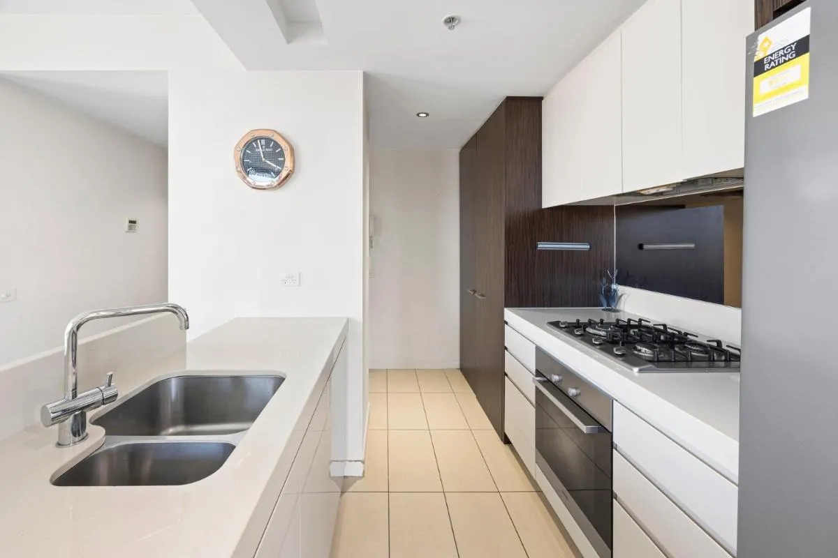 Image 6 of Spacious 2-bedroom suite, luxury living, with Indoor Pool, Sauna, Gym