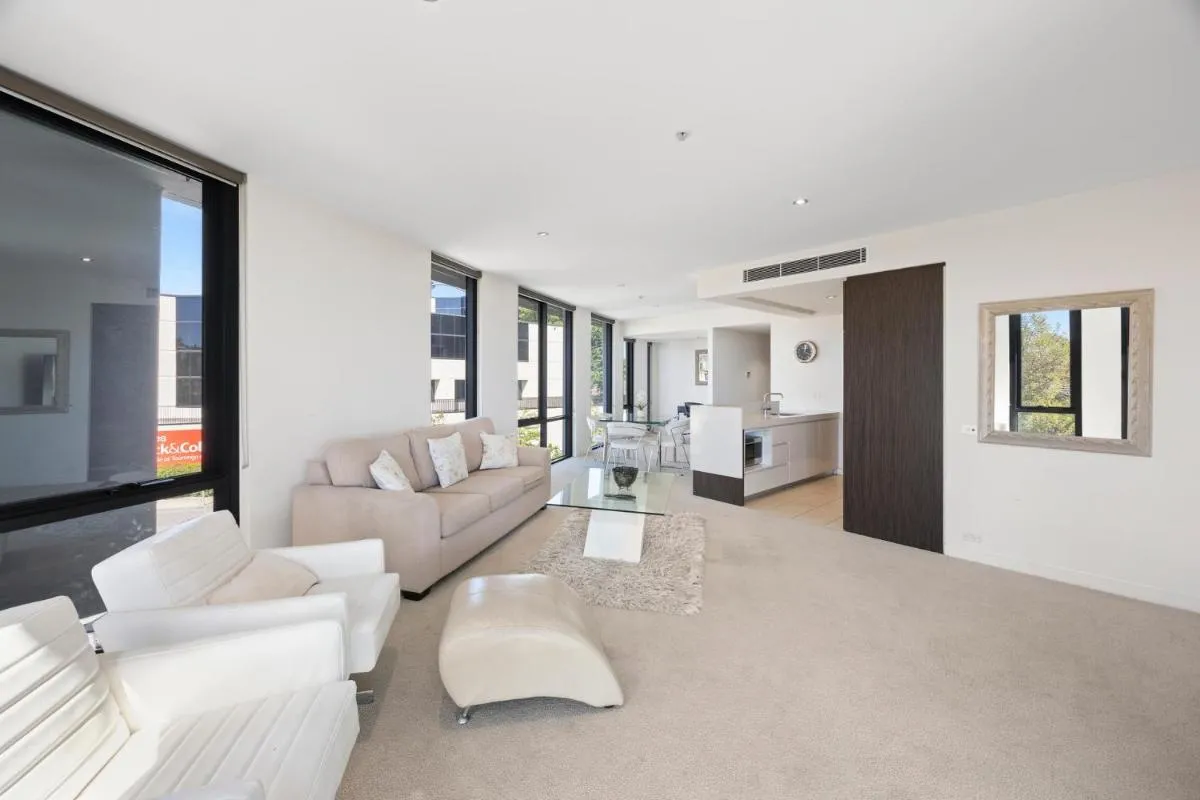 Image 1 of Spacious 2-bedroom suite, luxury living, with Indoor Pool, Sauna, Gym