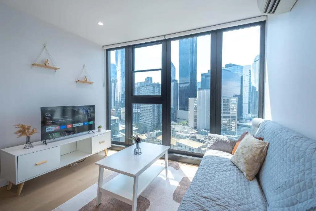 Image of Spacious And Bright 2br2ba Mq Wifipoolgym
