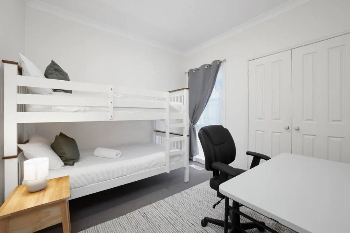 Image 6 of Spacious Balwyn Villa in great location