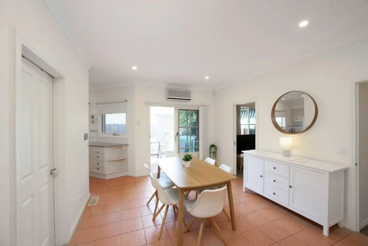 Image 2 of Spacious Balwyn Villa in great location