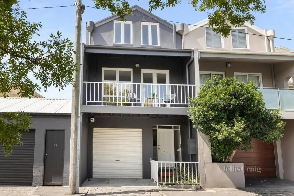 Image of Spacious Middle Park Townhouse, Sleeps 6, Bayside