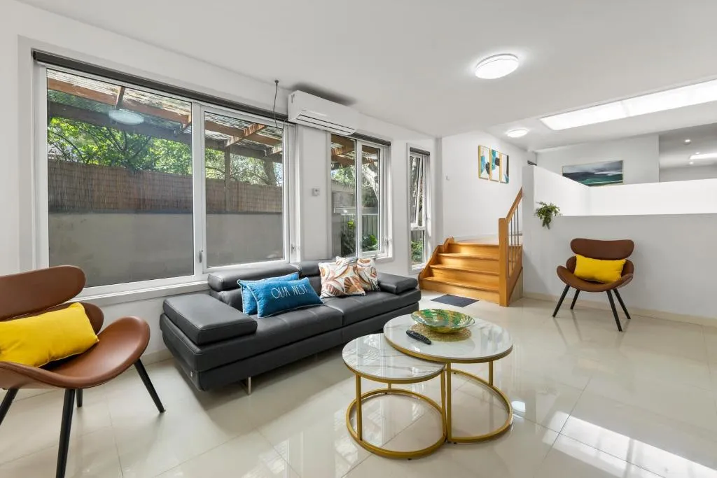 Image of Spacious Villa Holiday Staycation in Canterbury East of Melbourne