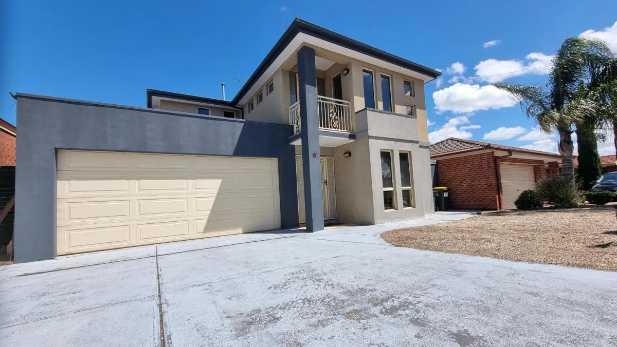 Image 5 of St Albans house – Spacious and modern home