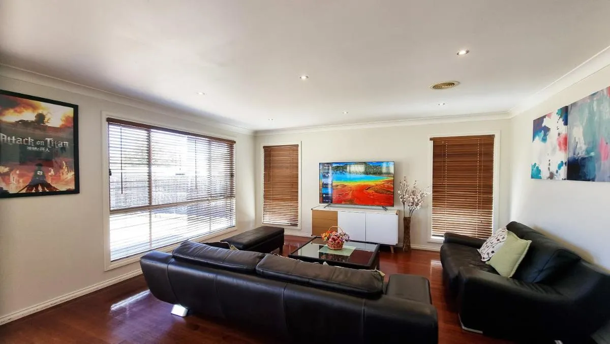 Image 4 of St Albans house – Spacious and modern home