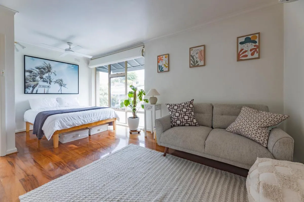 Image 6 of St Kilda Studio with Free Parking