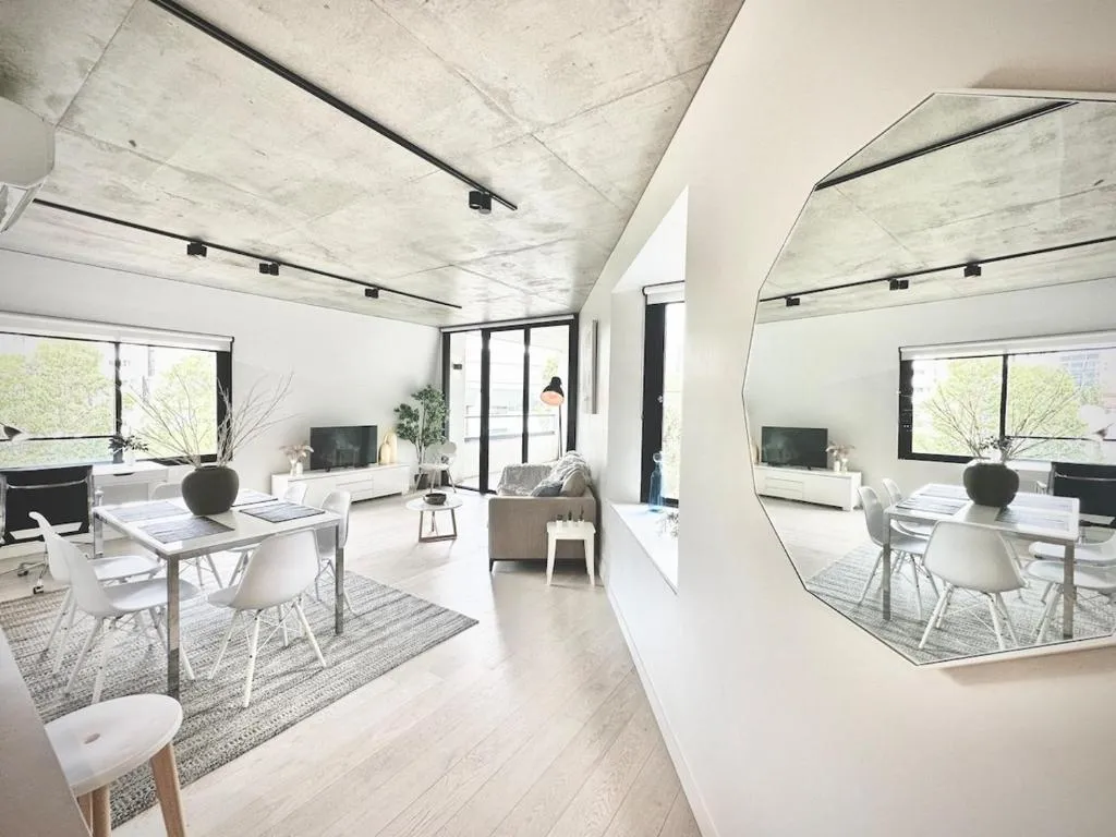 Image of Stunning 2br2ba Apt North Melwi-fifree Parking
