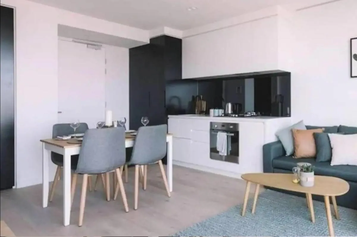 Image 3 of Stunning Melbourne CBD Apartment