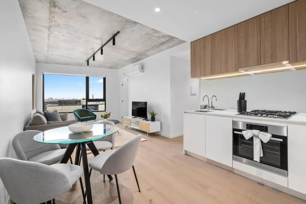 Image 6 of Stunning Southbank 1 bed Free Parking