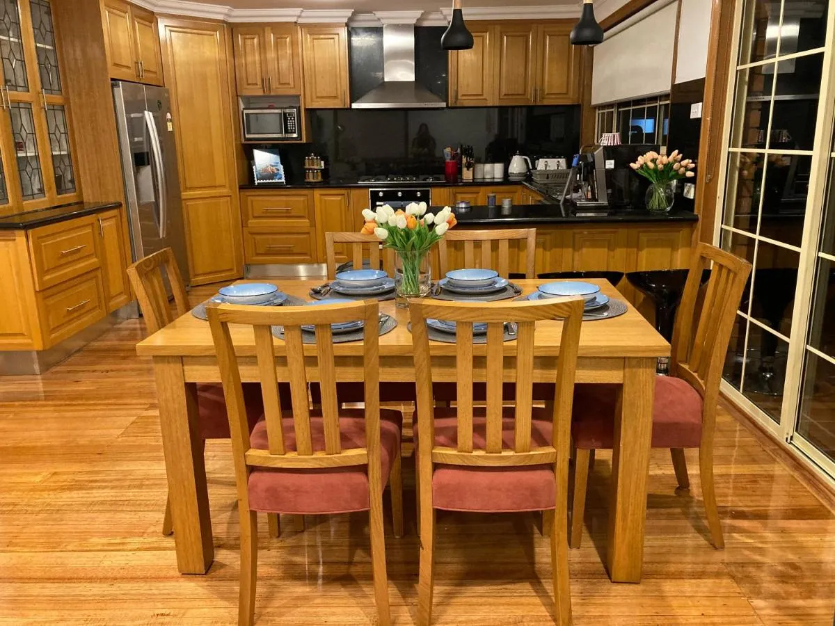 Image 5 of Style/Comfort/Spacious 4 bedroom house plus study