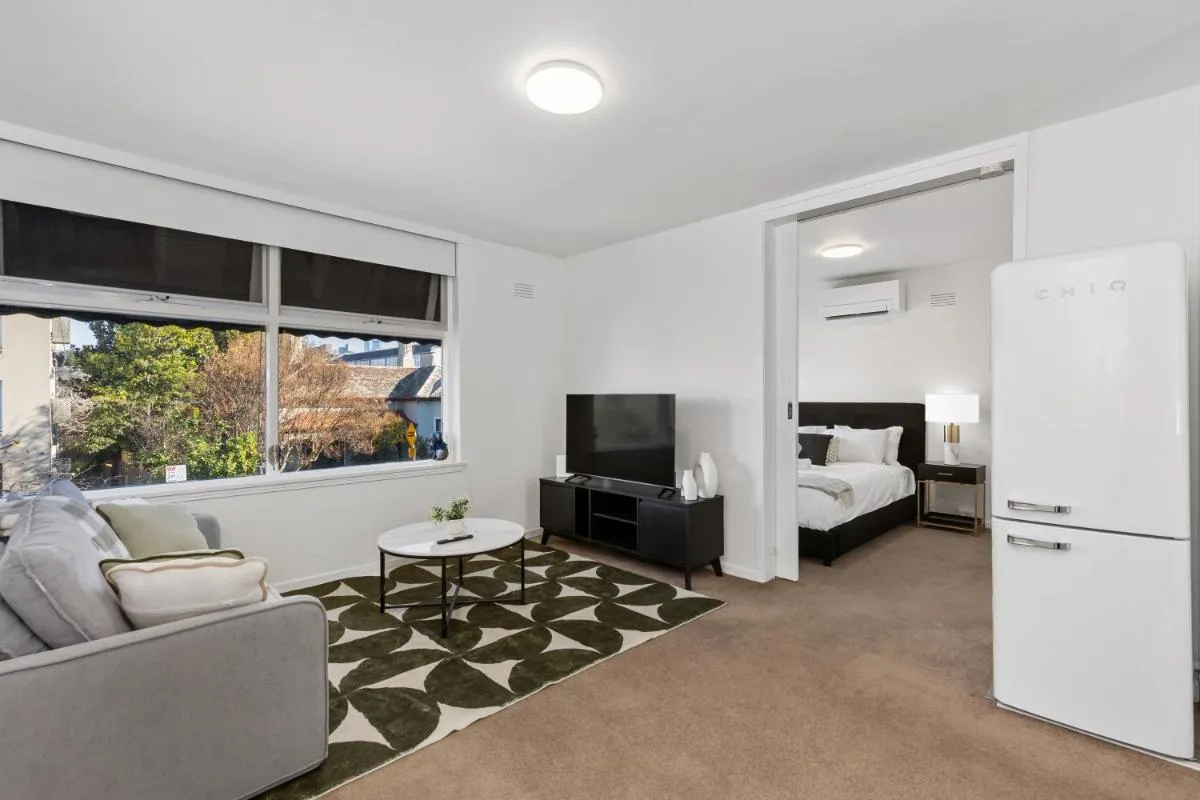 Image 4 of Stylish 1BR near MCG and Rod Laver Arena w Parking