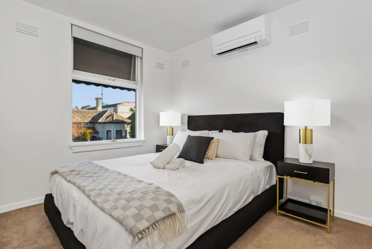 Image 1 of Stylish 1BR near MCG and Rod Laver Arena w Parking