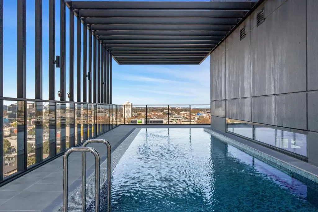 Image of Stylish 1-Bed with Pool Gym & Stunning Views