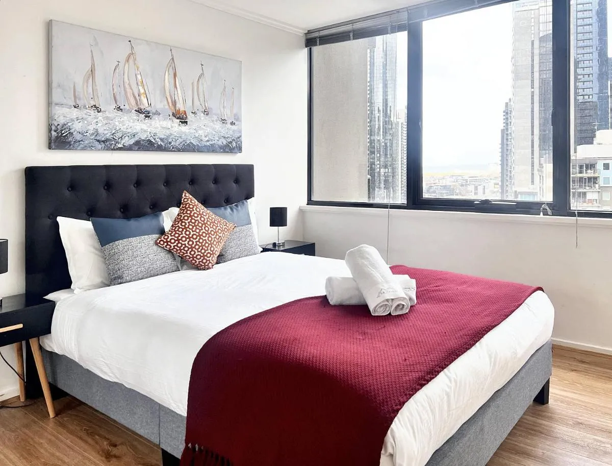 Image 4 of Stylish 2 Bedroom APT With CBD View Southbank
