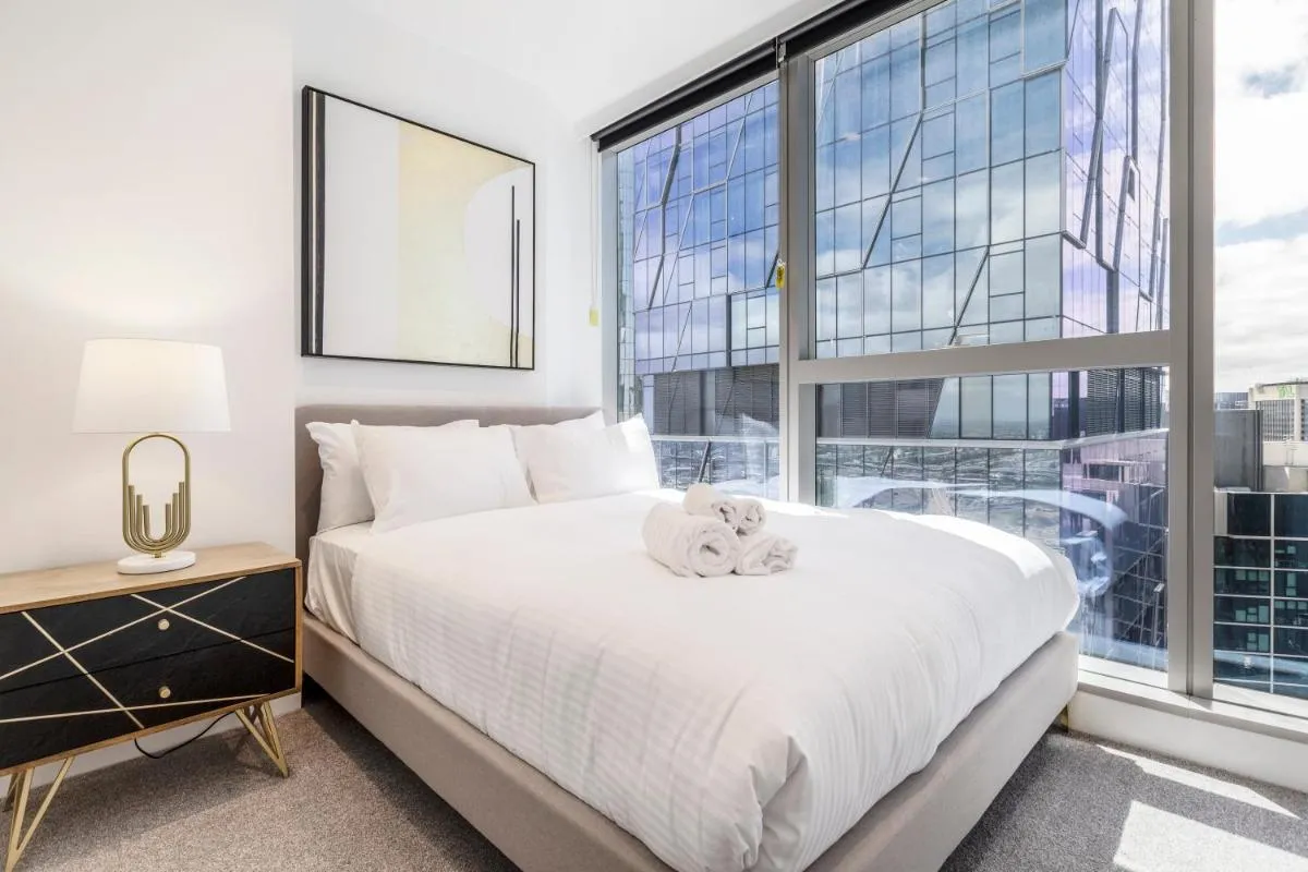 Image 1 of Stylish Apt in West Side Place Best Location!