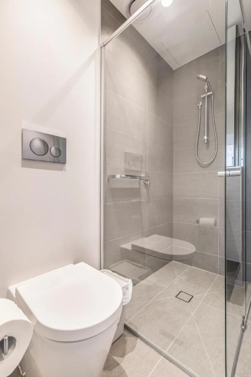 Image 3 of Stylish Apt in West Side Place Best Location!
