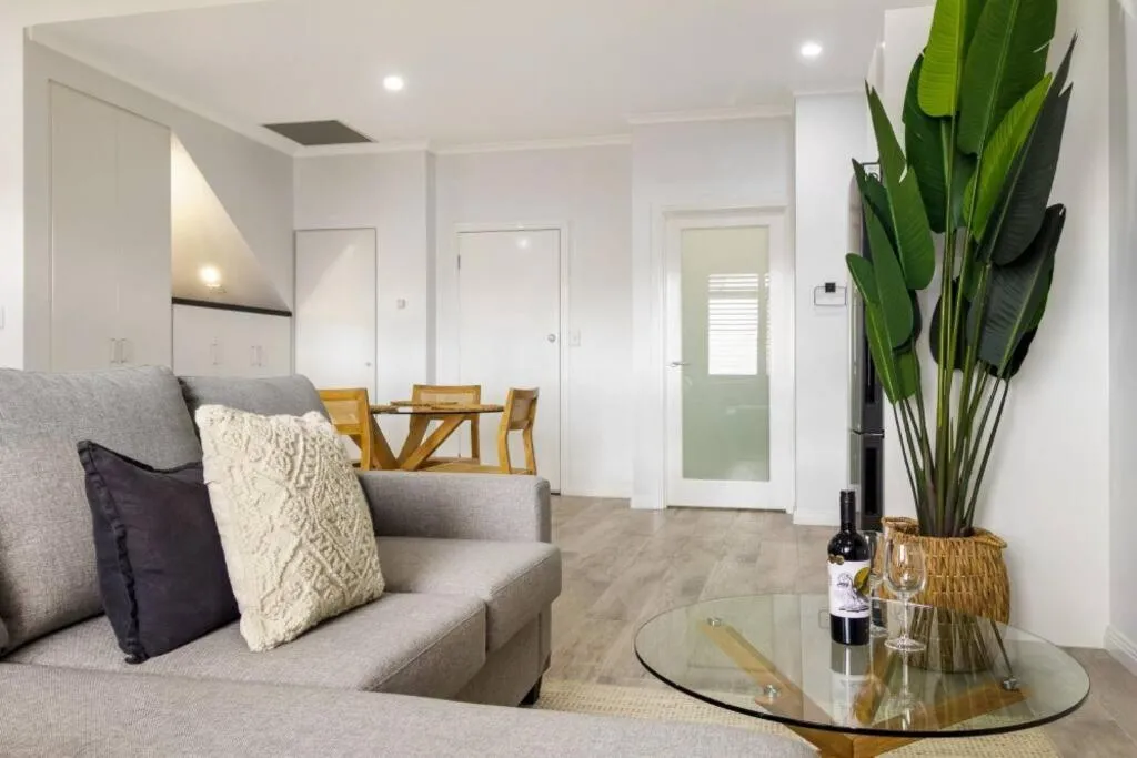 Image 1 of Stylish Studio close to City