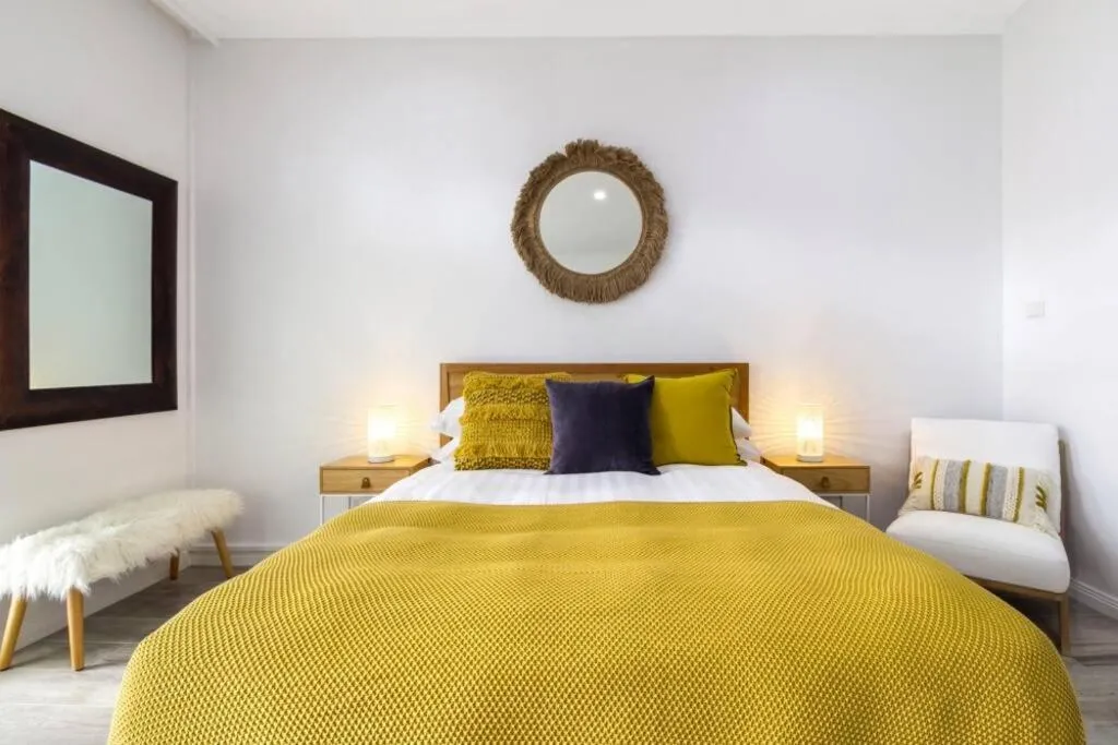 Image 2 of Stylish Studio close to City