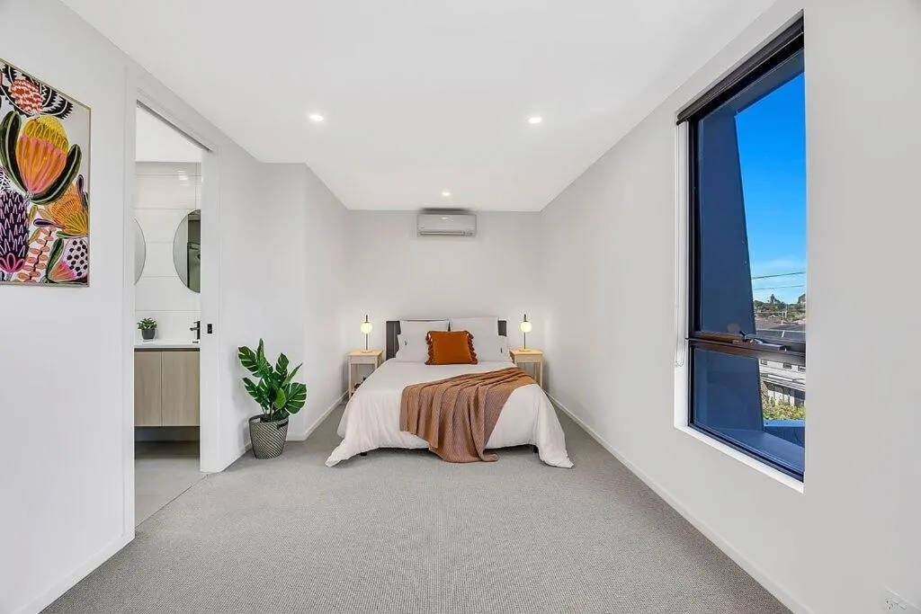 Image 1 of Stylish Three-Story Getaway with Balcony – Clayton